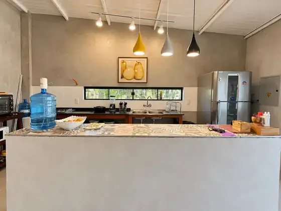 Contemporary five-suite house 6