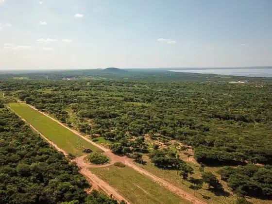 Lake-view plots at Parque Alto 7