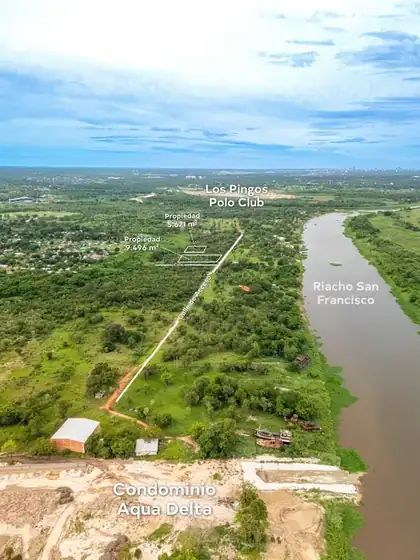 Two plots in Limpio, Costa Azul area 5
